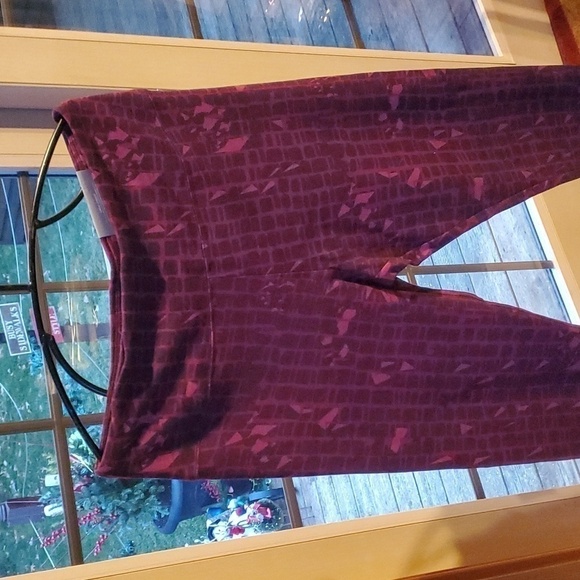 Soft‎ Surroundings SuperSlim Isandra Sz. L Leggings - Picture 2 of 15